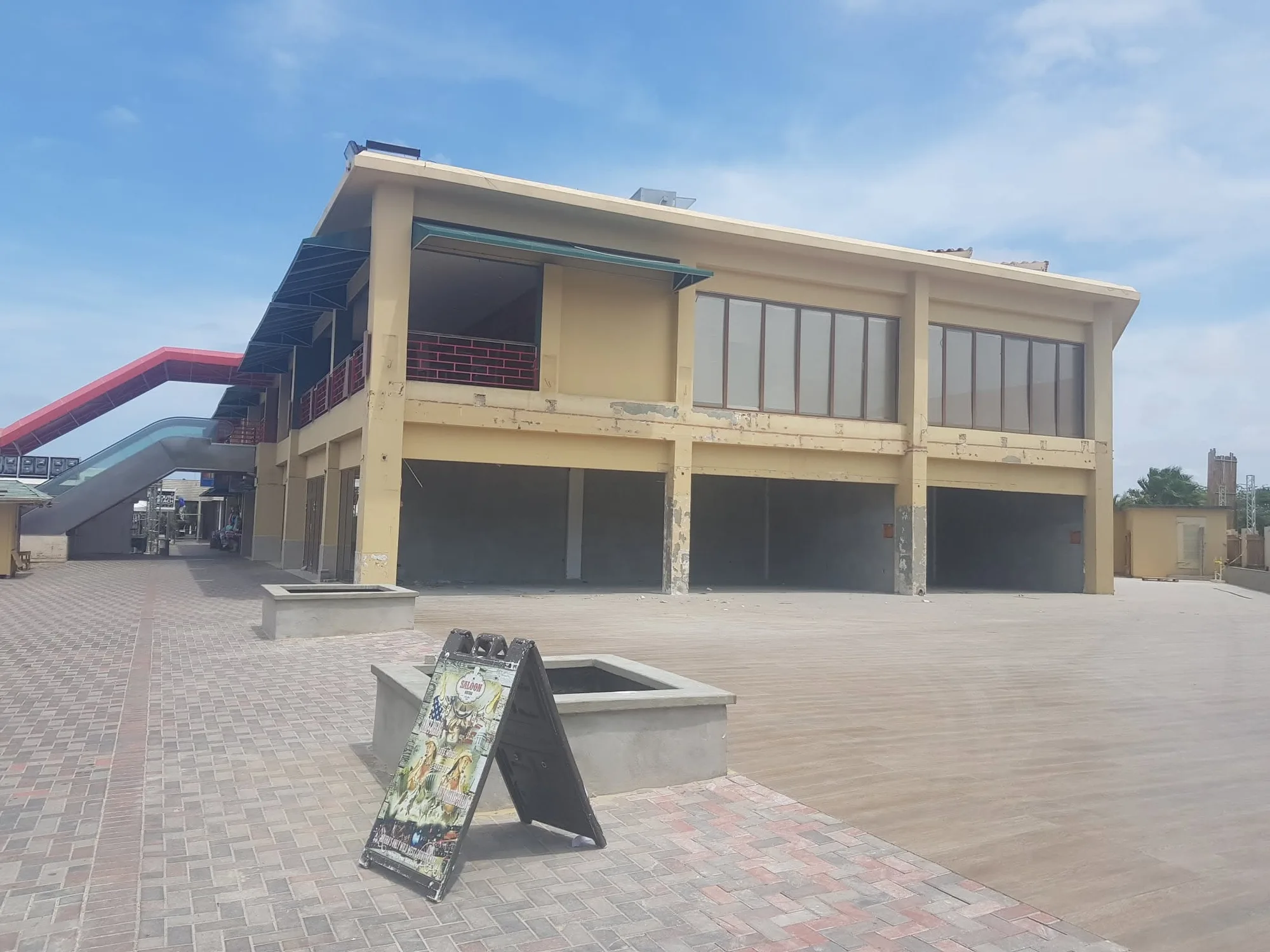 The Papia Mia commercial building under construction in Aruba, built by Kallisto Construction